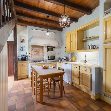 La Begasserie Ancienne Maison De Maitre De 1700 度假居