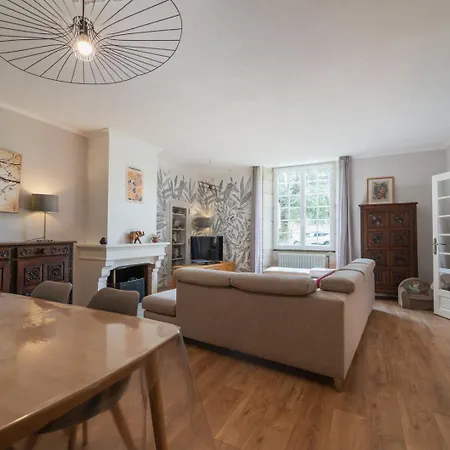 Holiday home La Begasserie Ancienne Maison De Maitre De 1700 *