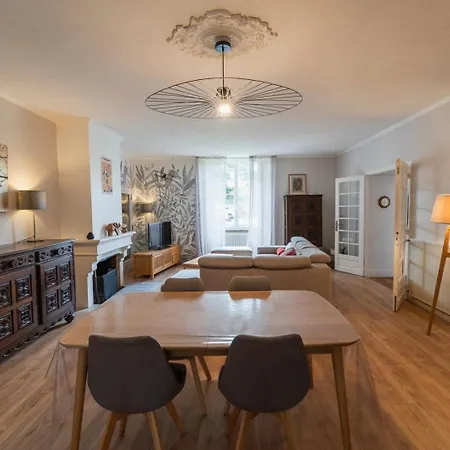 La Begasserie Ancienne Maison De Maitre De 1700 Chateau-Larcher