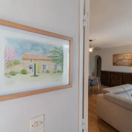 Holiday home La Begasserie Ancienne Maison De Maitre De 1700 Chateau-Larcher