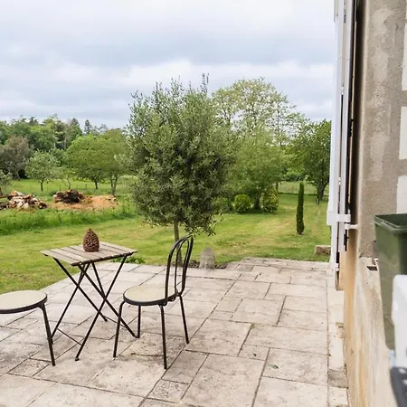 Holiday home La Begasserie Ancienne Maison De Maitre De 1700 *