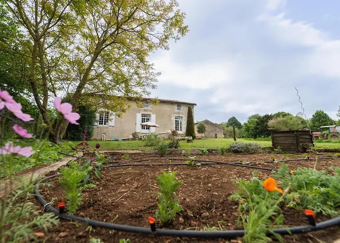 La Bégasserie Ancienne Maison De Maître De 1700 * Chateau-Larcher